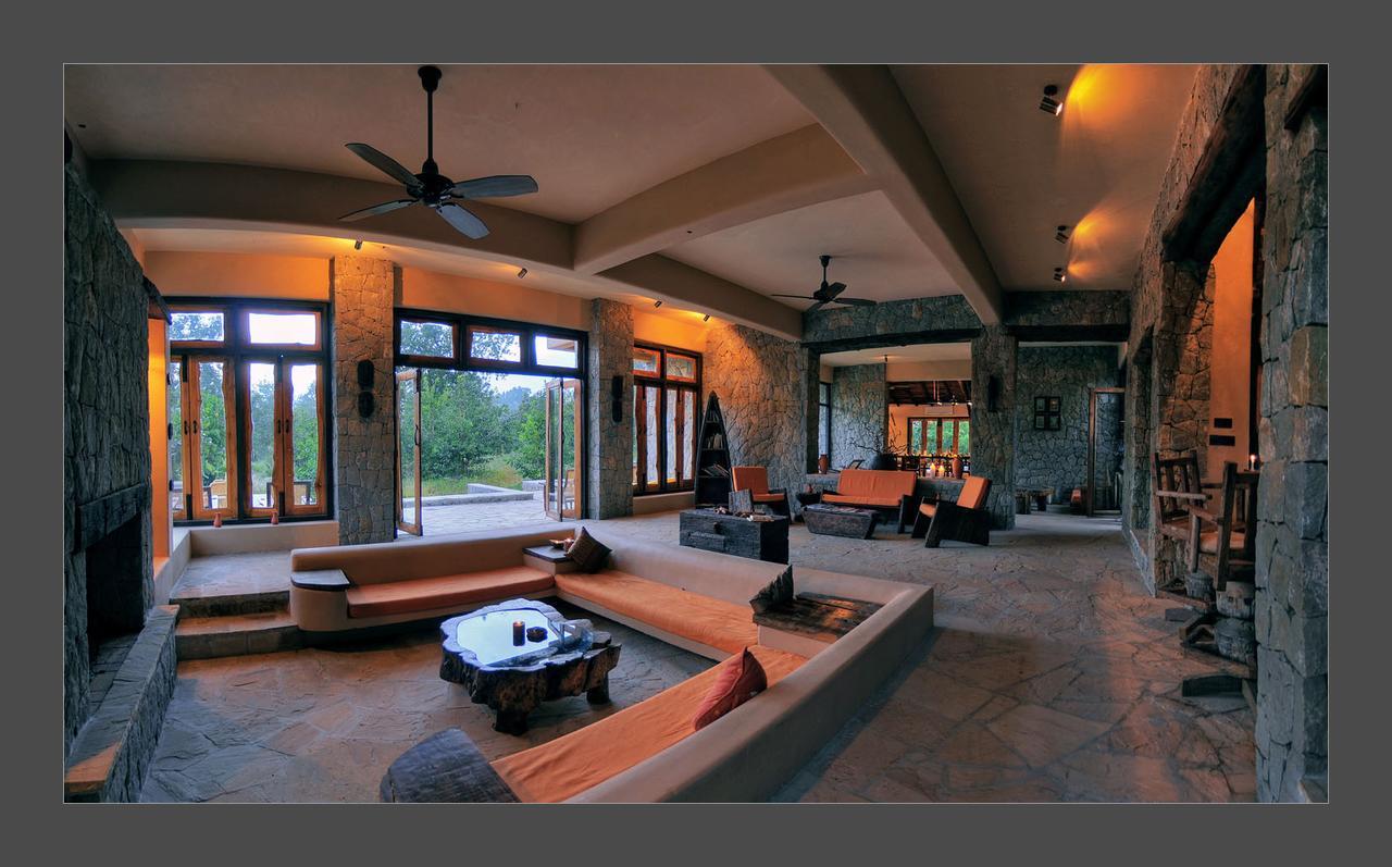 Kanha Earth Lodge Mandlā Exterior photo